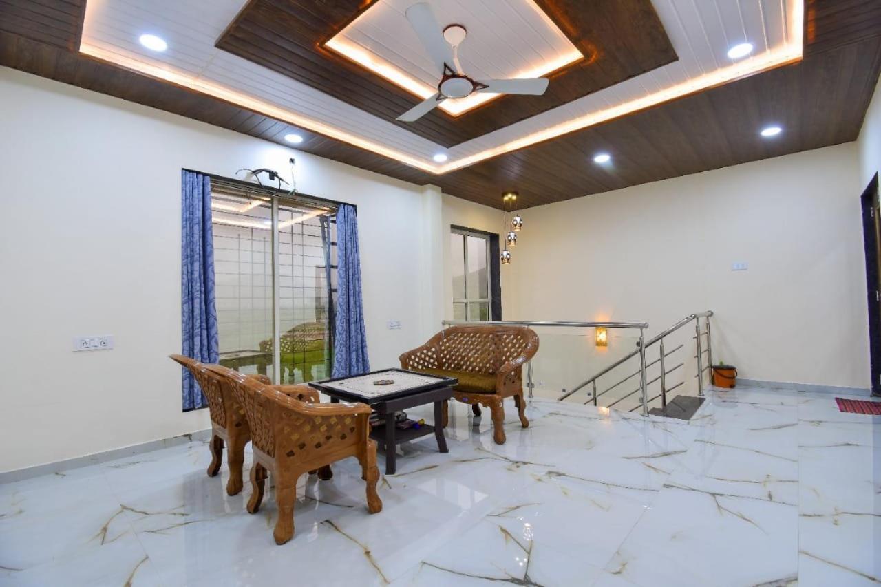 Beauty And The Beast 4Bhk Villa Лонавала Екстериор снимка