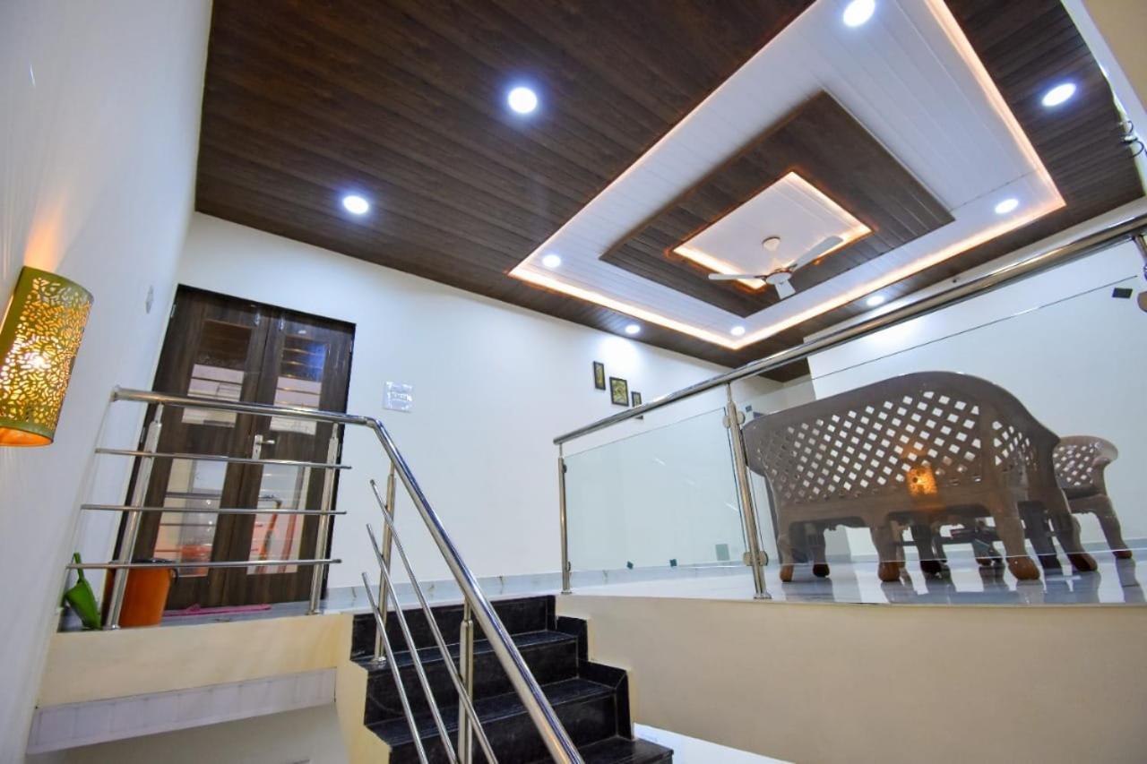 Beauty And The Beast 4Bhk Villa Лонавала Екстериор снимка